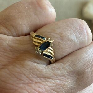 10k sapphire diamond ring